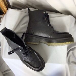 New Leather L’intervalle Boots
